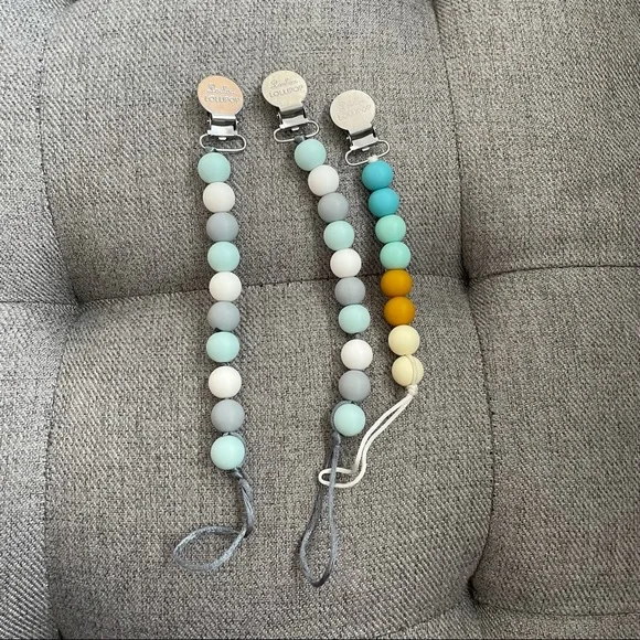 LouLou Lollipop Pacifier Teether Clips - Picture 1 of 3